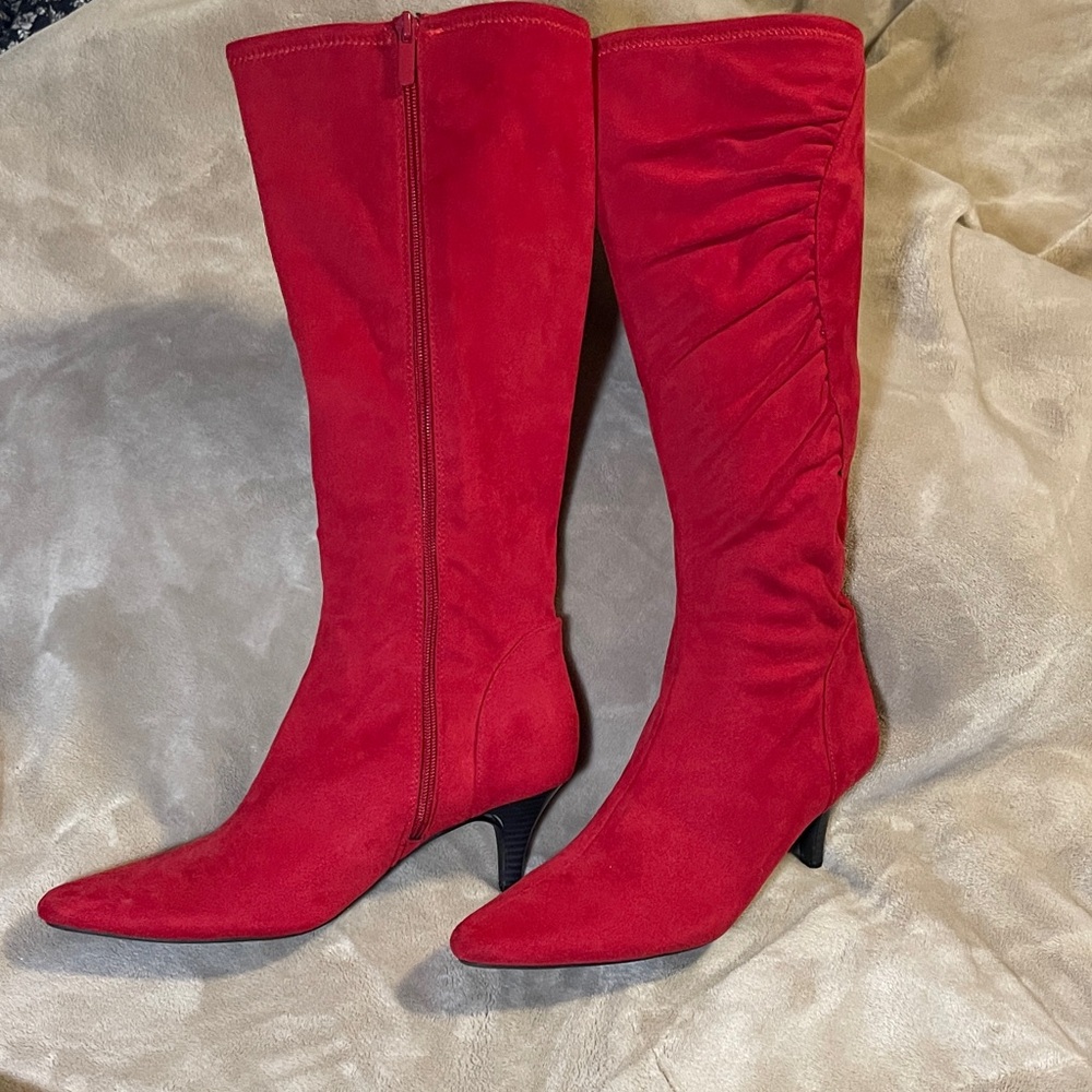 Chic Red Suede Heeled Boots